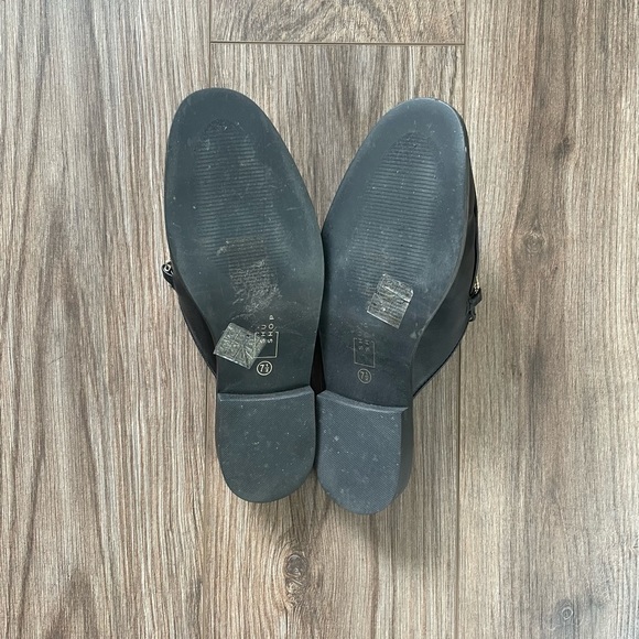 ShuShop Tuti Black Slide-On Loafers | 7.5 - Picture 4 of 9